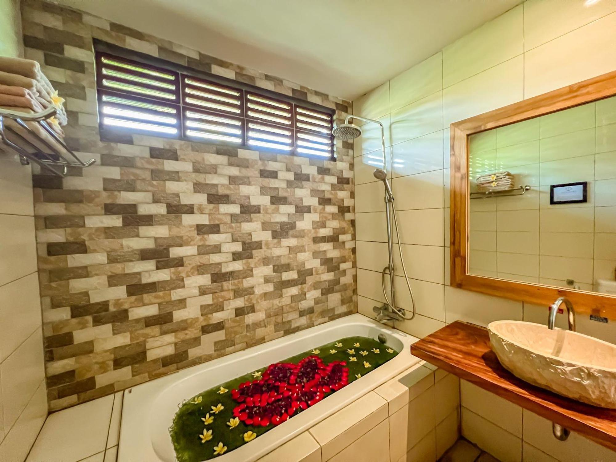 Sarin Ubud Suites By Pramana Villas Zewnętrze zdjęcie